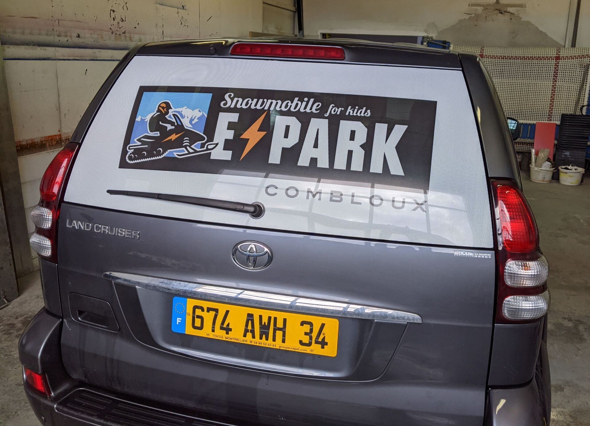 micro perforé lunette véhicules