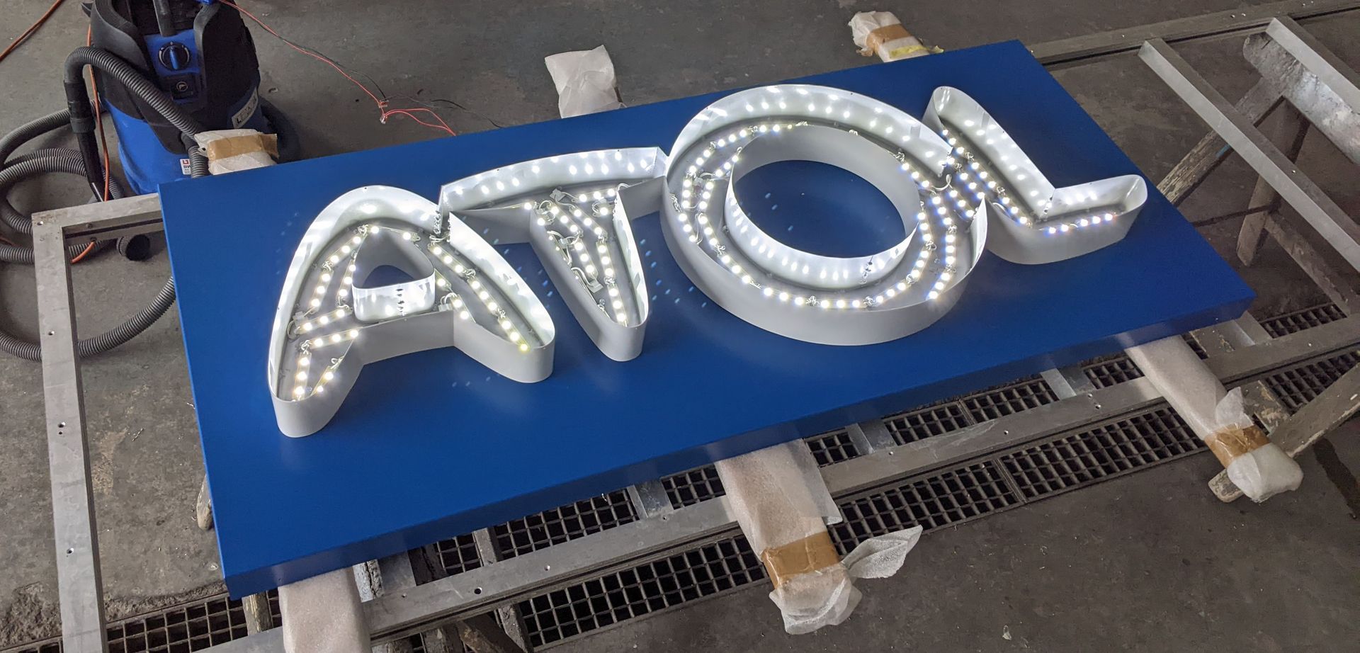 Lettres LED SALLANCHES