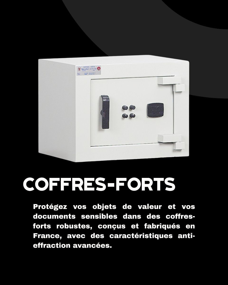 Coffre-fort blanc avec l'inscription « COFFRES-FORTS » et une description de ses caractéristiques.