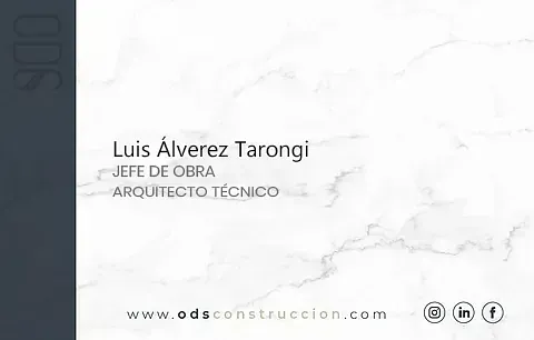 Un fondo de mármol blanco con el nombre luis alverez tarongi.