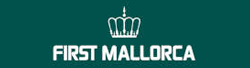 Un logotipo para First Mallorca con una corona.