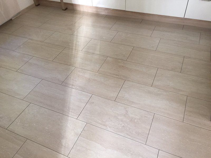 Von Malerbetrieb Garms verlegtes Parkett in Zimmer