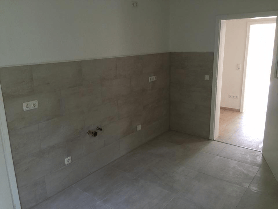 Von Malerbetrieb Garms gefliestes Zimmer