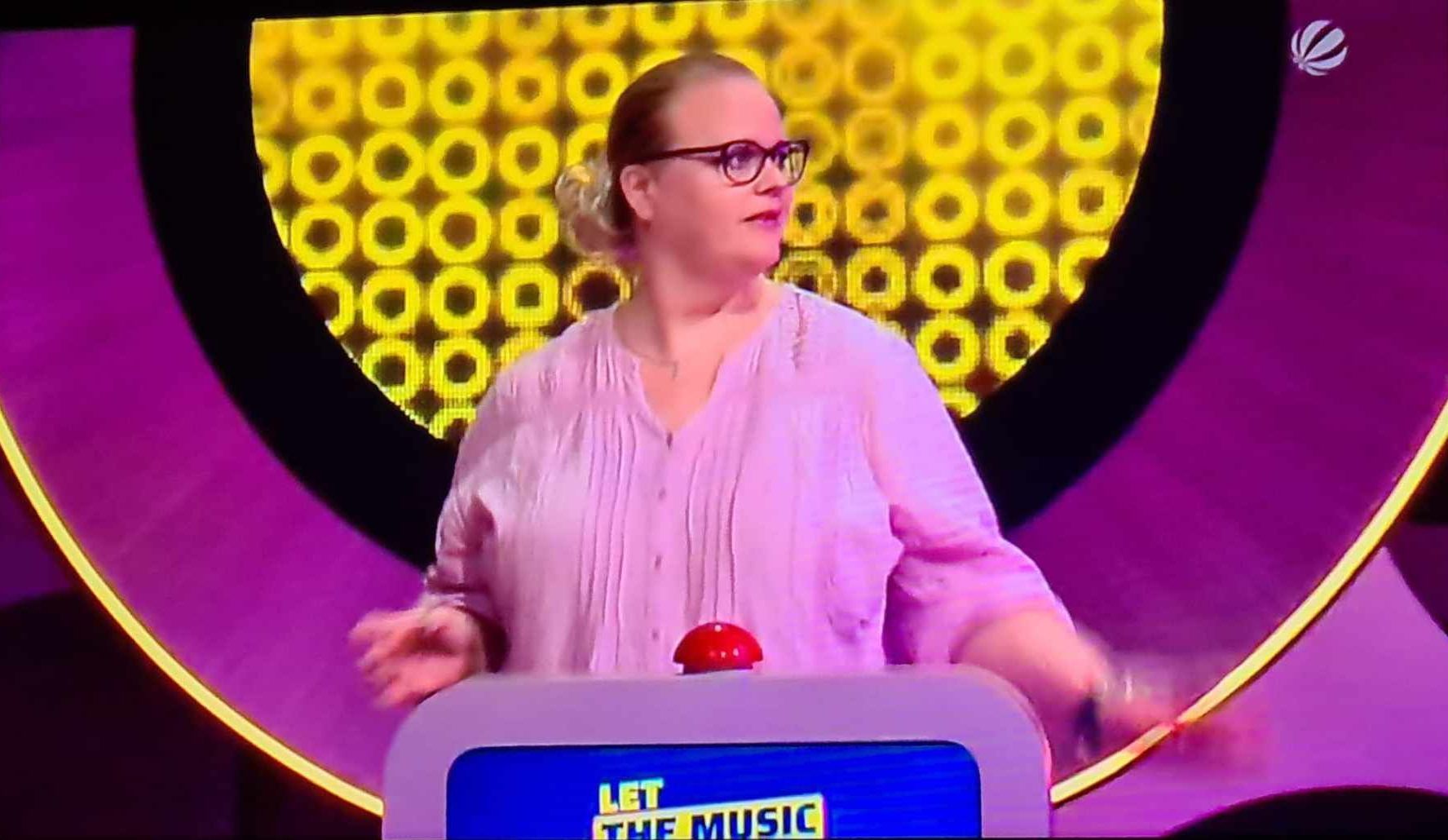 Meike Pöther am Kandidatenpult bei 