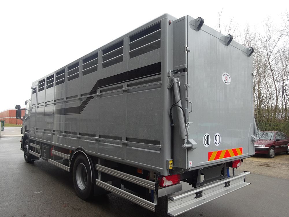 camion bétaillère 6