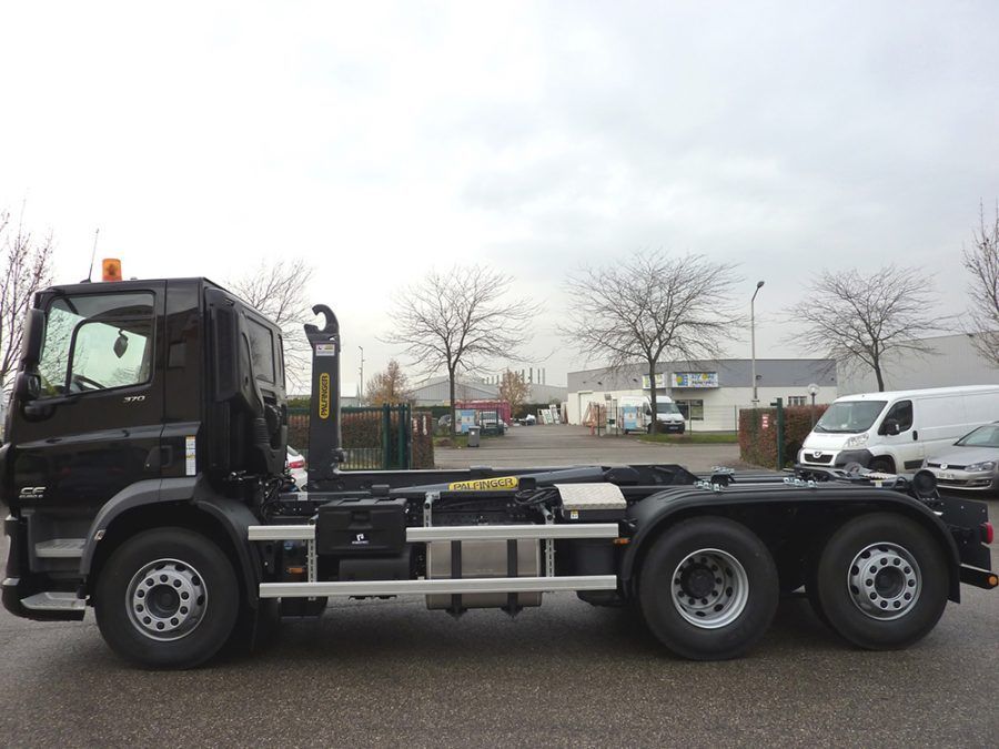 Camion avec bras de levage Palfinger 4