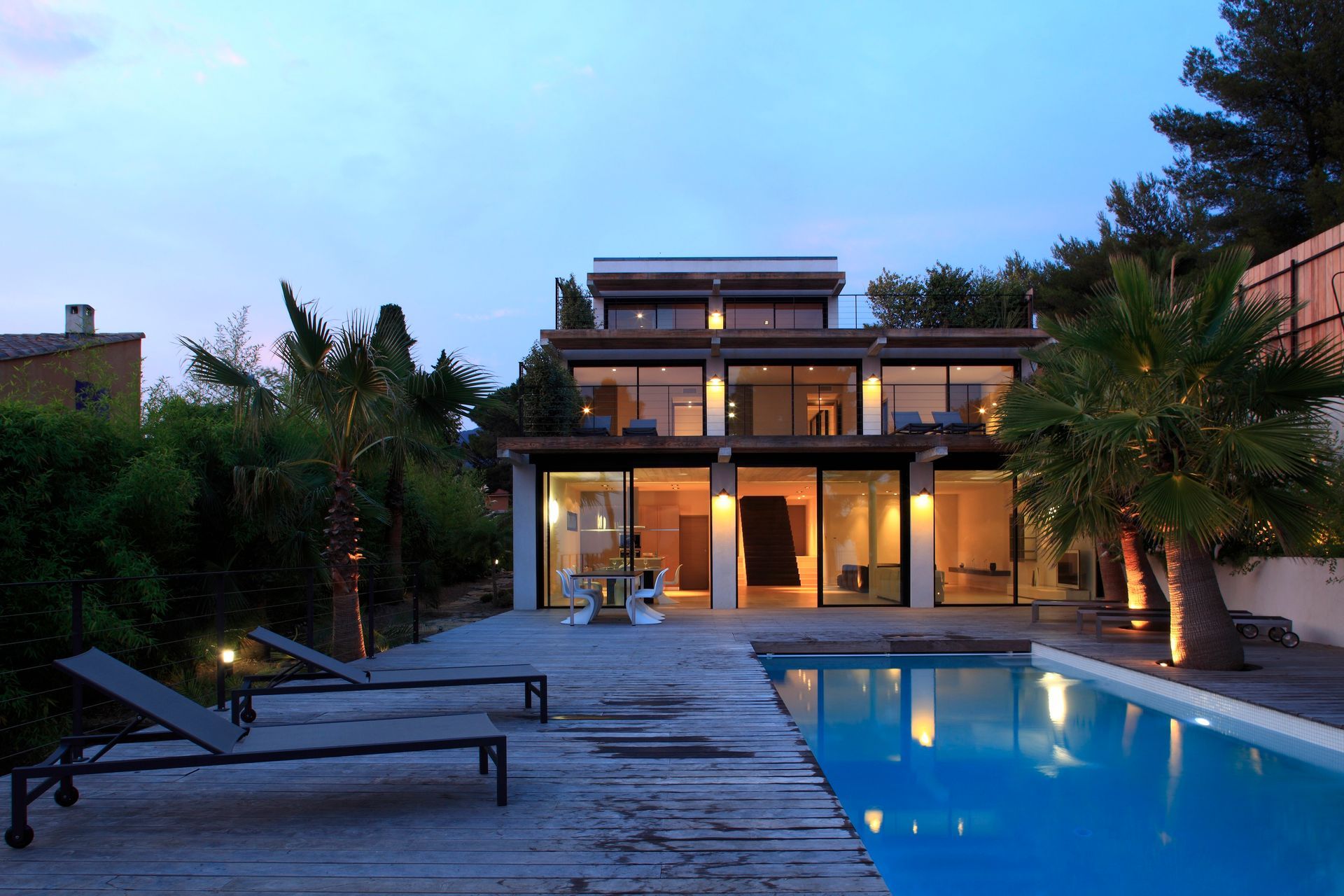 Une piscine de villa