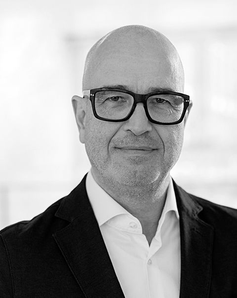 Essentials GmbH & Co. KG