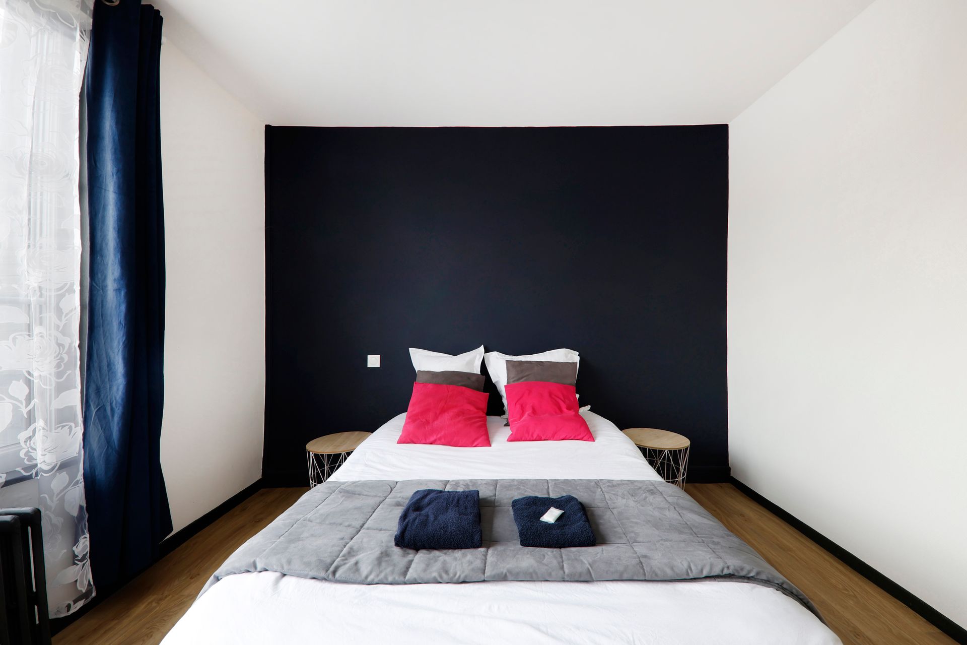 Vers la page Hôtel.