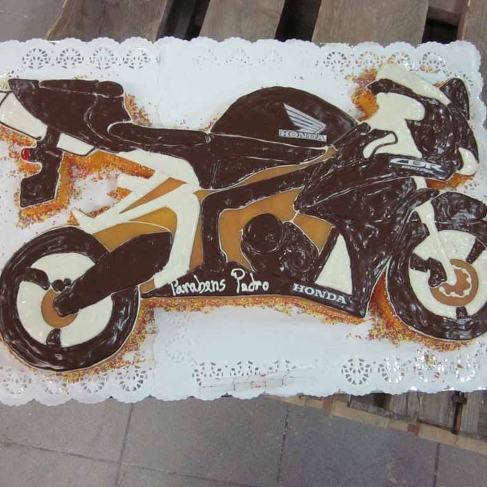 Gâteau anniversaire - Casa Leal - Fribourg