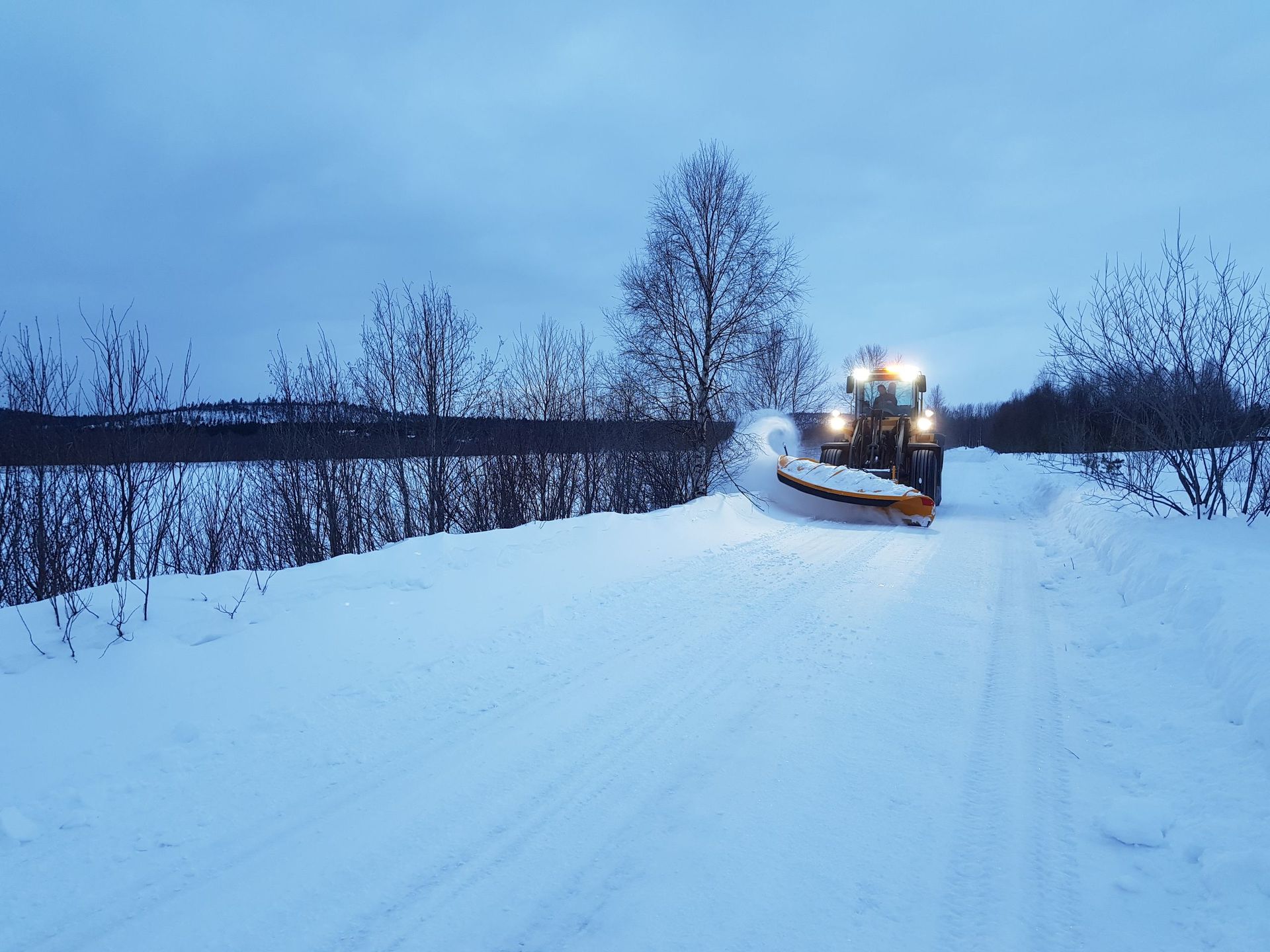 kuljetusjakonepalveluhilli.fi
