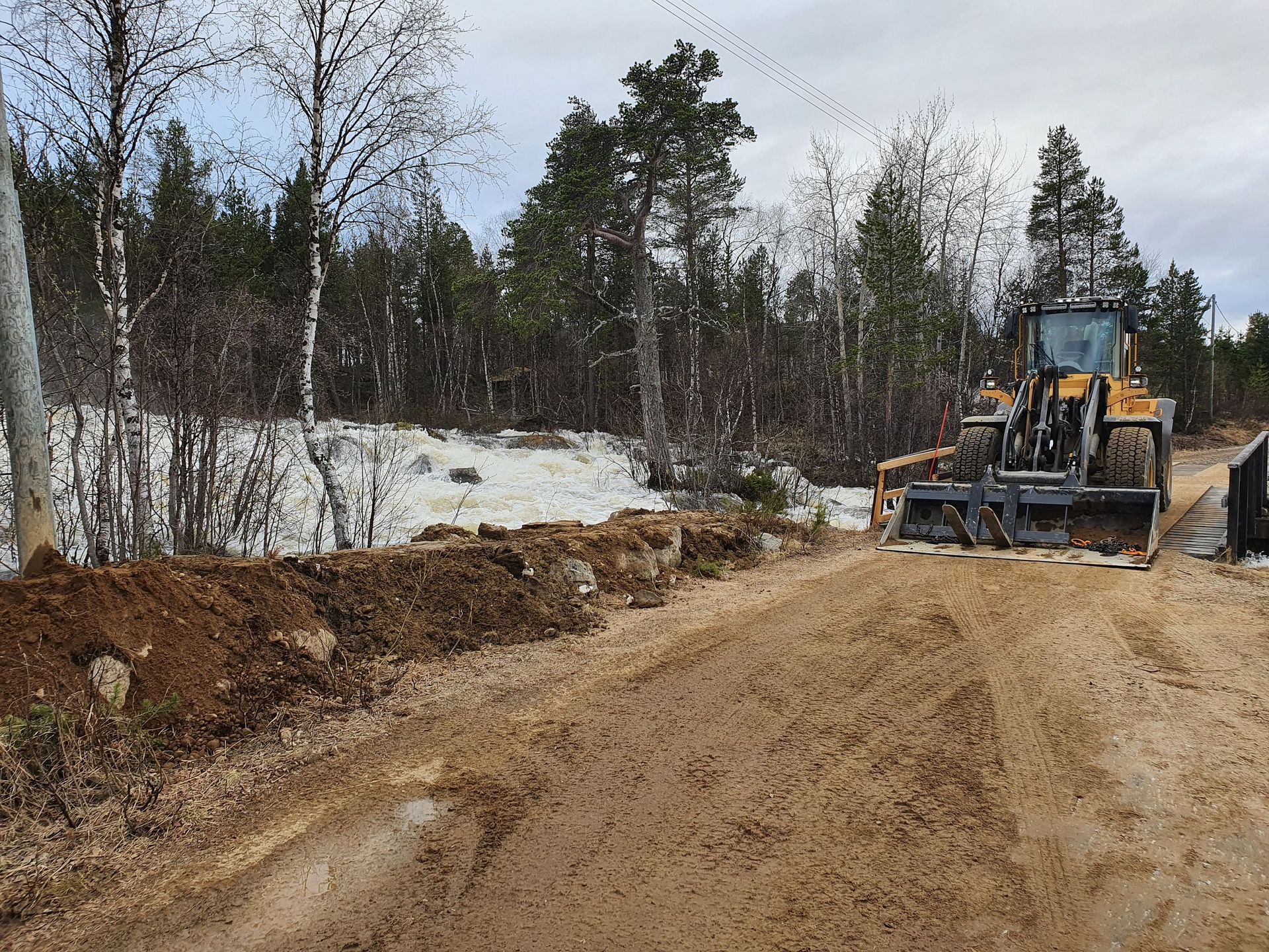 kuljetusjakonepalveluhilli.fi
