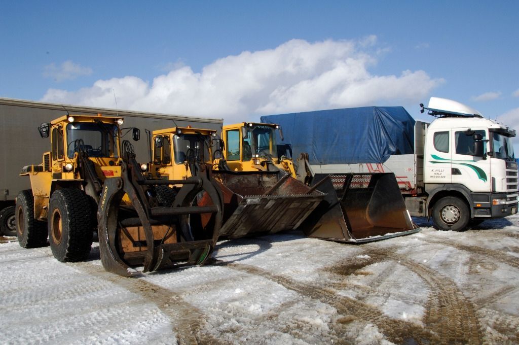 kuljetusjakonepalveluhilli.fi
