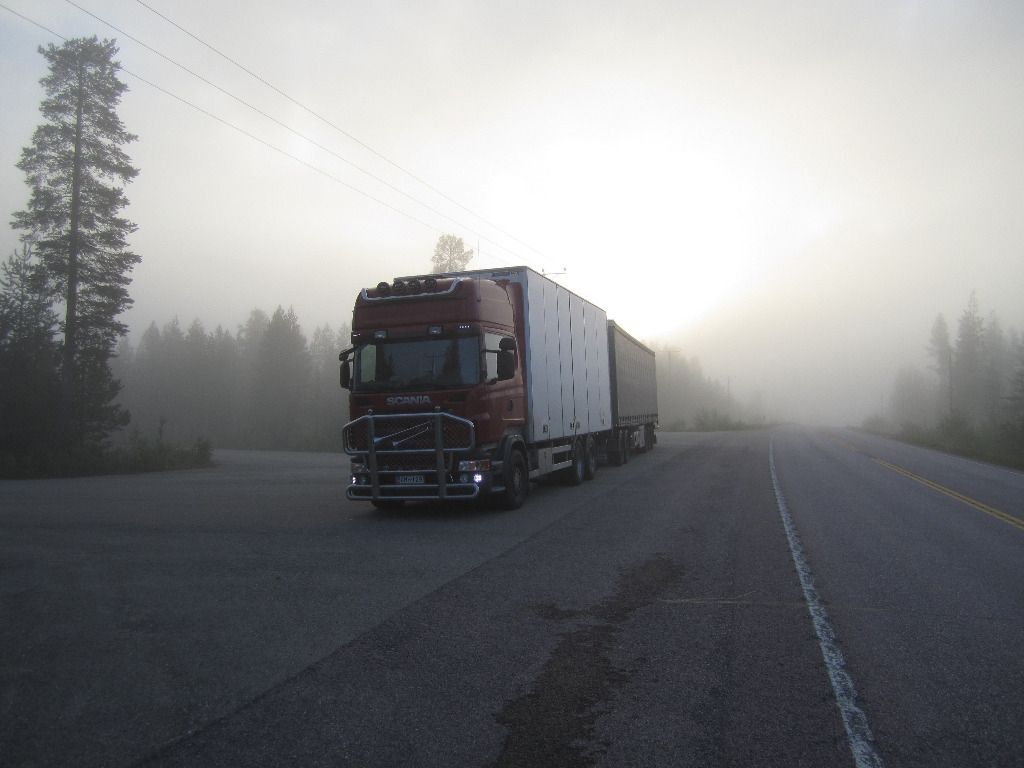 kuljetusjakonepalveluhilli.fi
