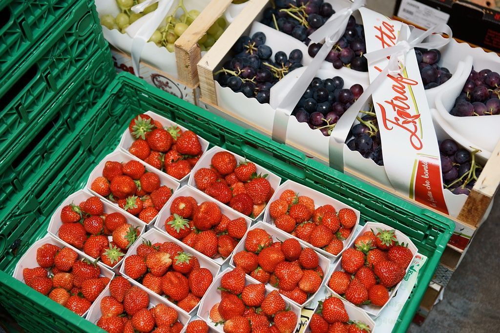 Erdbeeren Baur Früchte und Gemüse GmbH