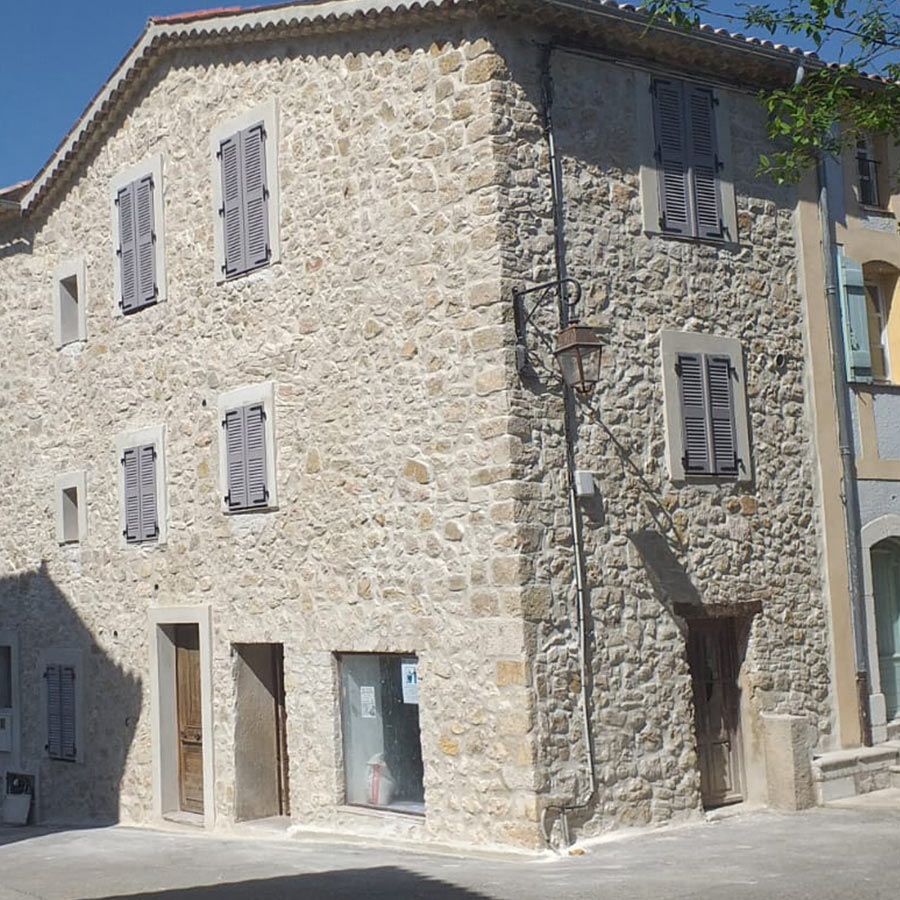 Une façade en pierre
