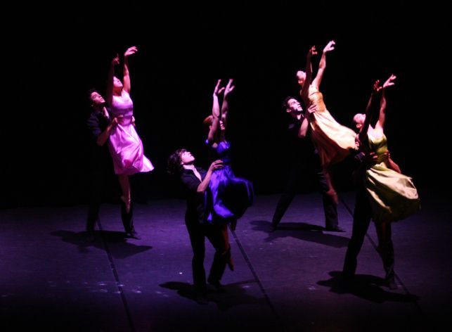 Imagen de Panta Rei, coreografía de contemporáneo de Antonio Calero para Aldanza, Almudena Lobón Cía. de Danza