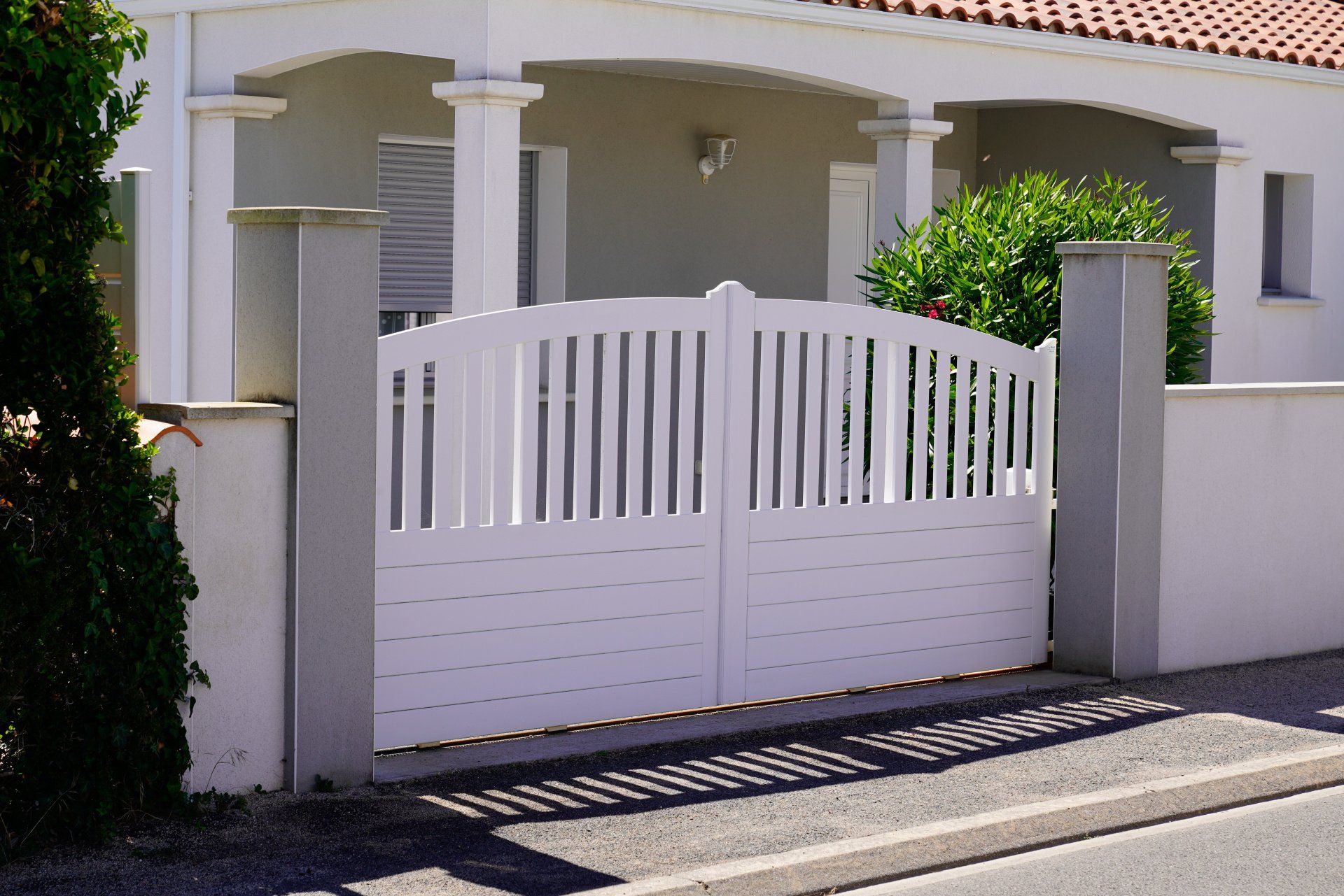 Portail battant PVC