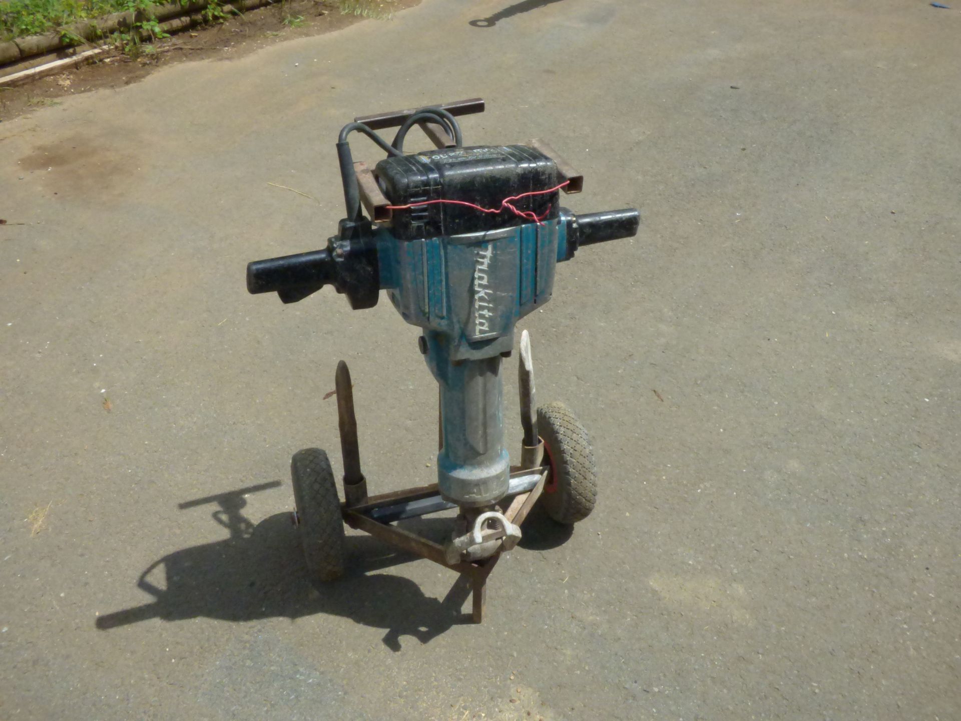 Marteau piqueur électrique Makita 30kg 35 joules Burin Pointe + burin plat