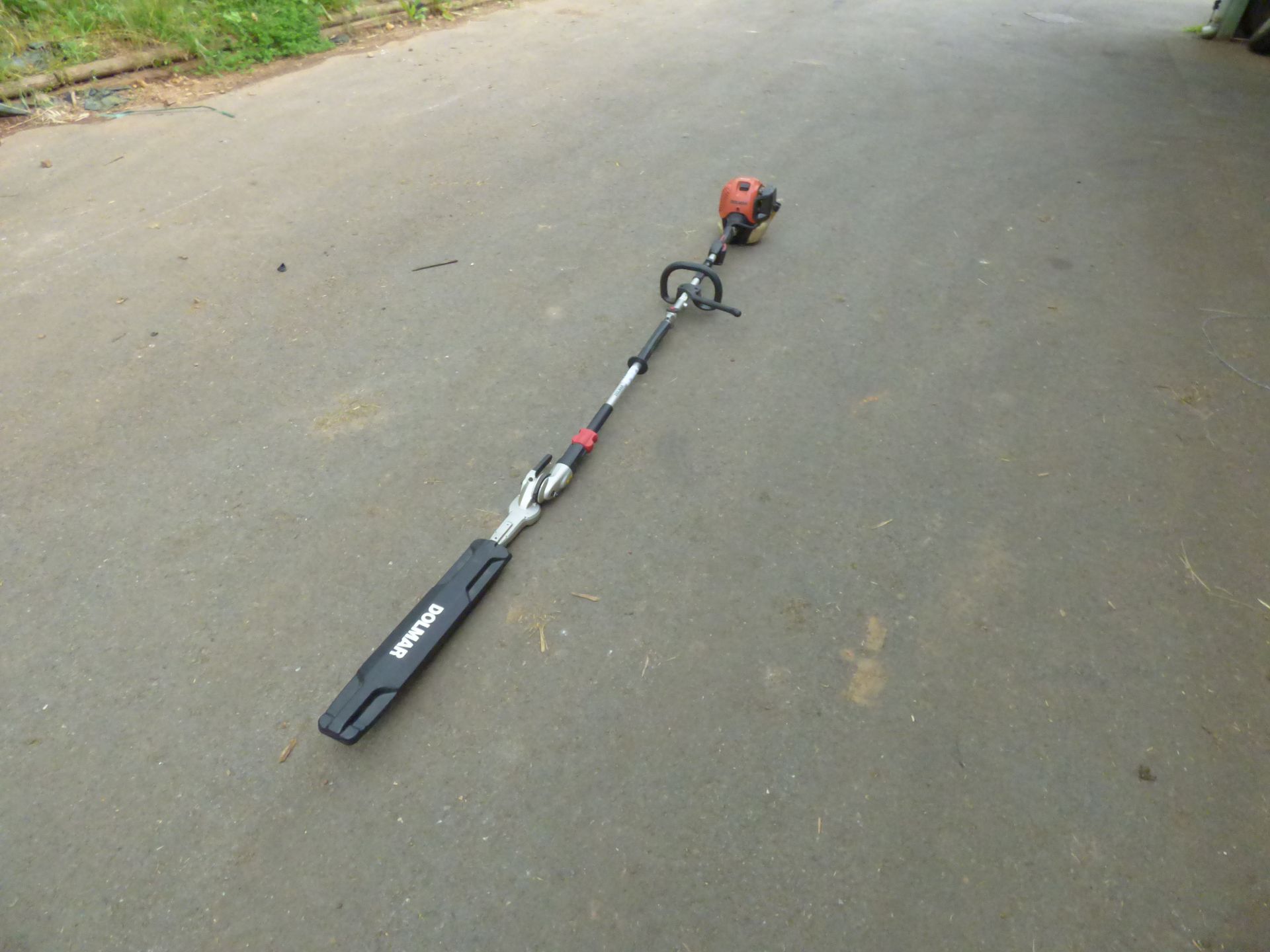 Taille-haie sur perche ou élagueuse thermique 4T Dolmar