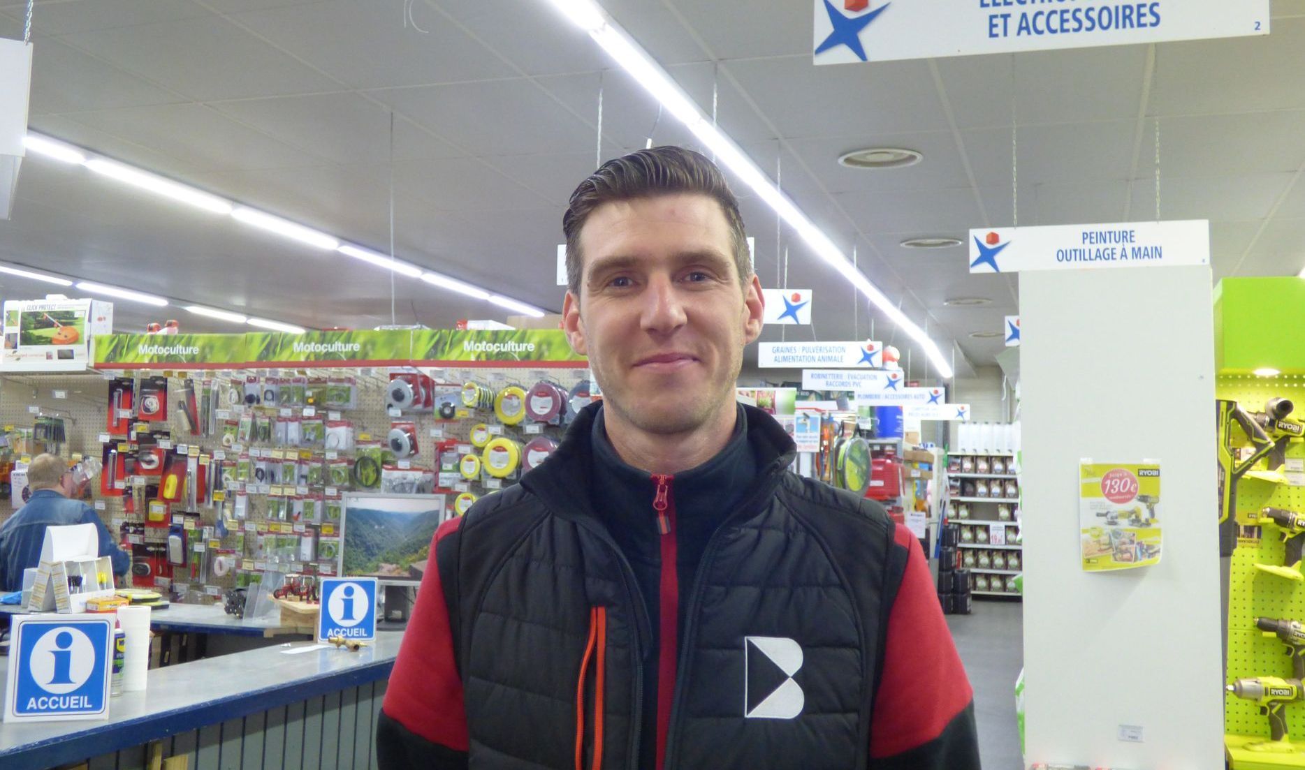 Photo de trombinoscope : Antoine, Gérant, responsable des ventes de matériel motoculture et agricole, livraison à domicile