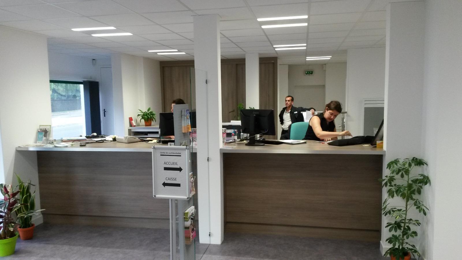 Banque d'accueil sur mesure