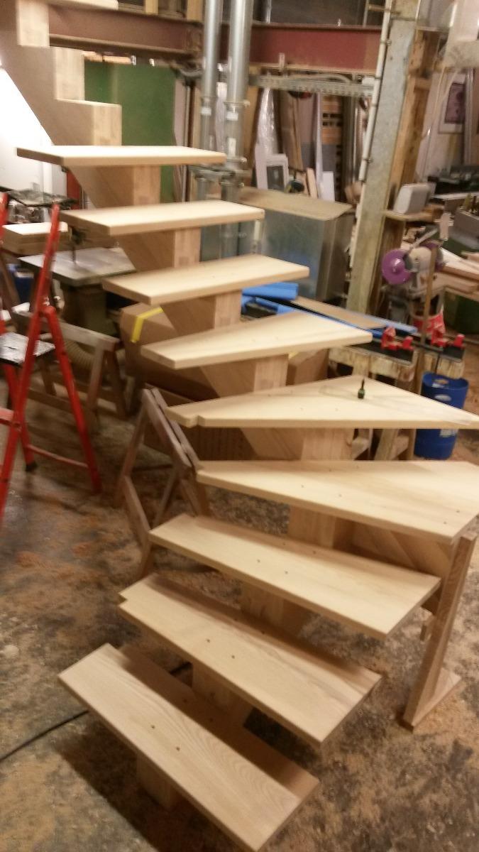 Escalier moderne en bois