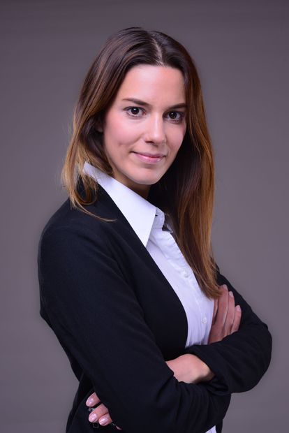 Portrait von Nadine Vogl, Gründerin und Ansprechpartnerin von Weekendwise.