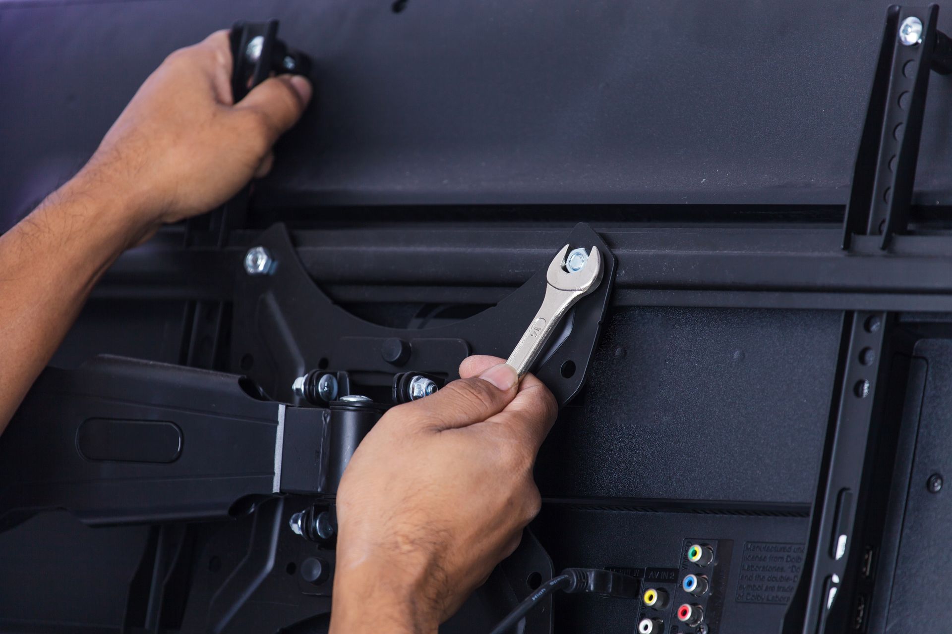 Dépannage arrière de télévision