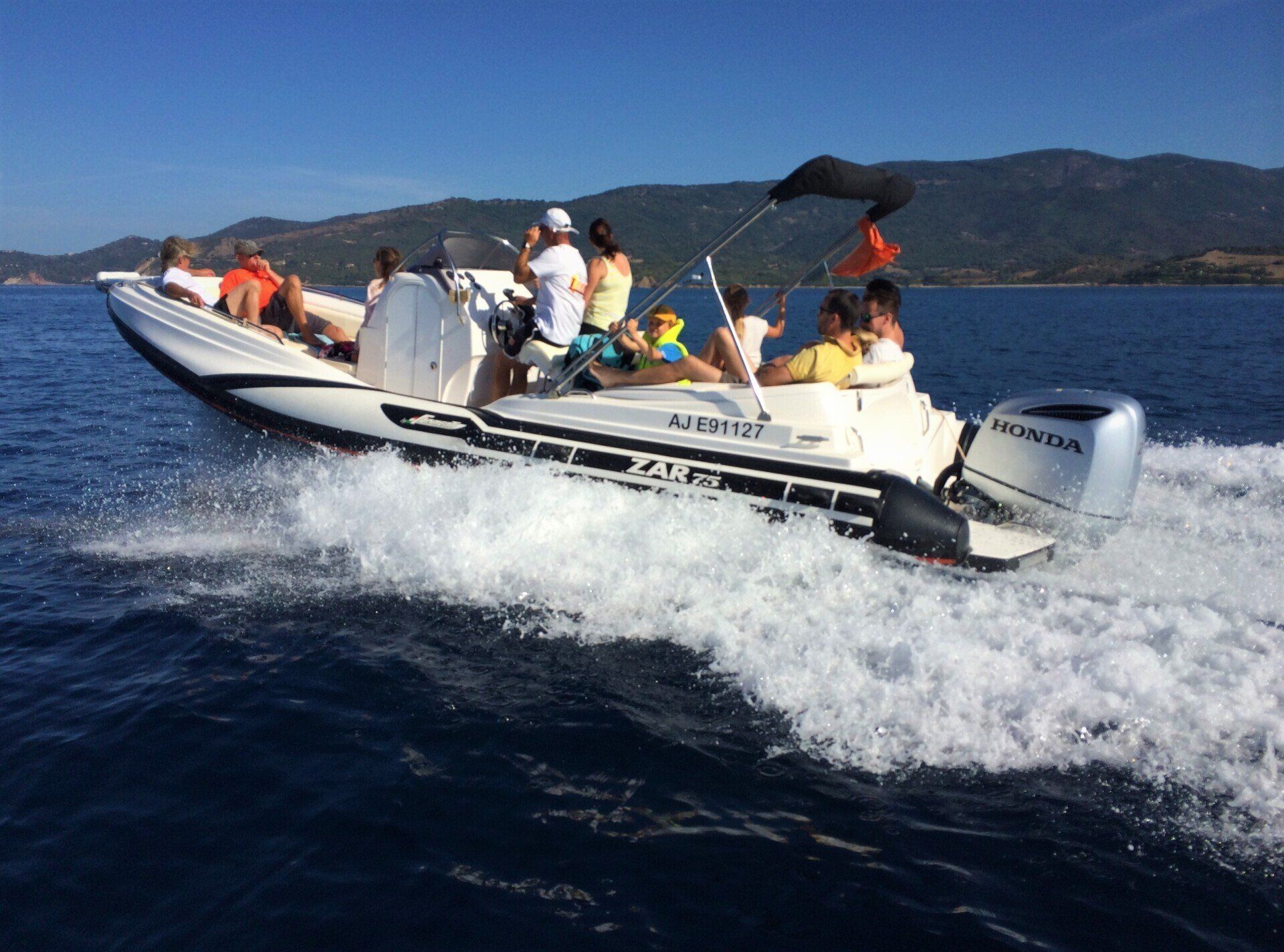 service de location de bateau