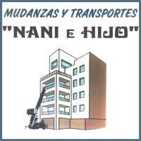 Logotipo de &ldquo;Mudanzas y Transporte para Padres e Hijos&rdquo; con la ilustraci&oacute;n de un edificio y un cami&oacute;n de mudanzas.