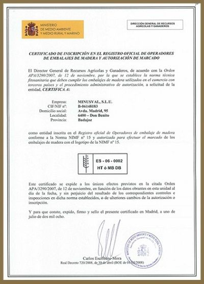 Un papel blanco con escritura en español.