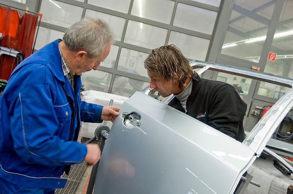 Autotür KFZ Werkstatt