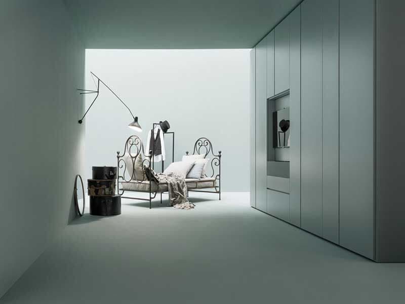 Ανοιγόμενες Ντουλάπες