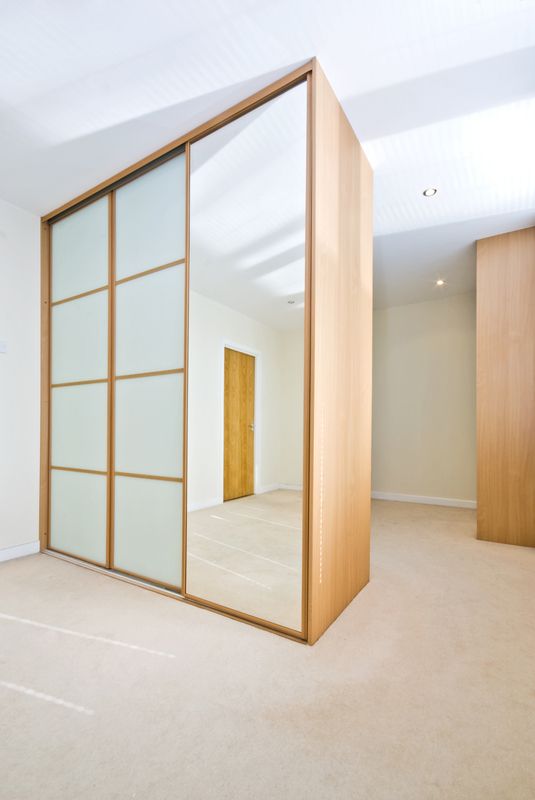 Συρόμενες Ντουλάπες