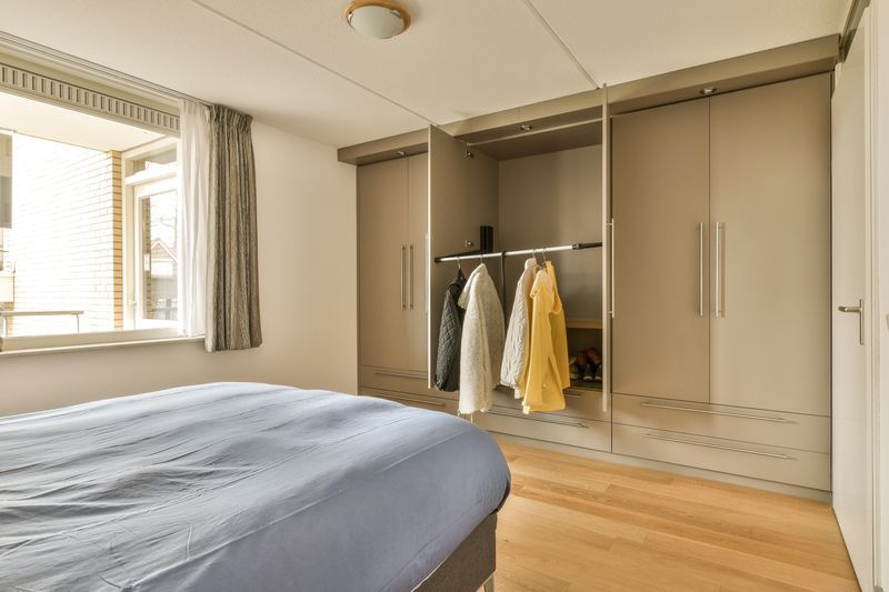 Ανοιγόμενες Ντουλάπες