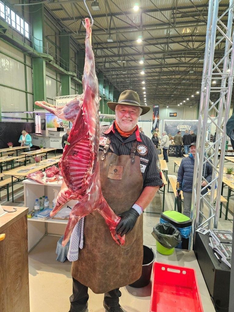 Jagd & Angeln - täglich ein Tier zerlegt und zubereitet - Genussbühne - Leipzig 03. - 05.10.25