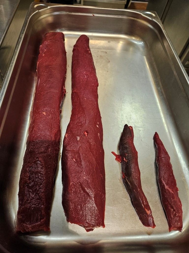 Jagd & Angeln - täglich ein Tier zerlegt und zubereitet - Genussbühne - Leipzig 03. - 05.10.25