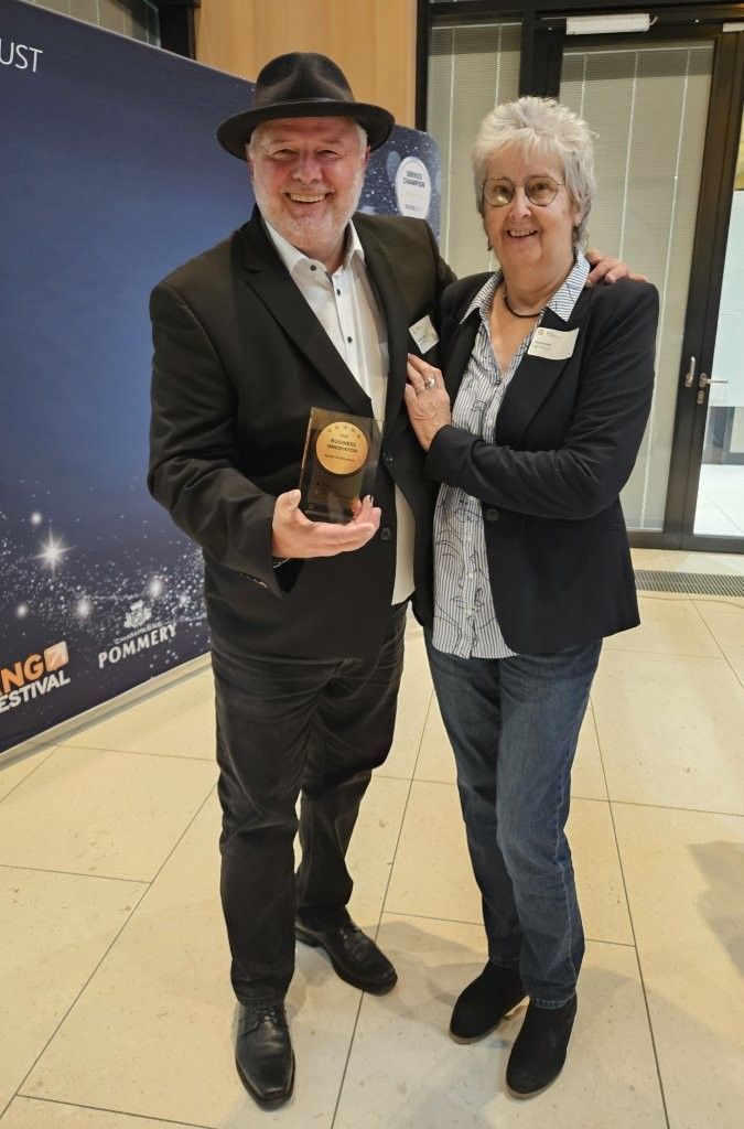 Preisverleihung der Deutschen Unternehmens Plattform - Business Innovator 