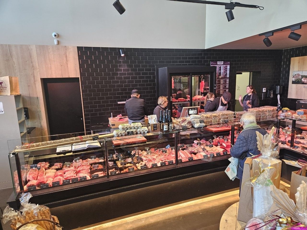 Reise mit Klaus Breinig zum Thema Charoluxe - rund um Charolles (Burgund) - Züchter - Fachhandel - Produktion - Zerlegung 13. - 15.04.26