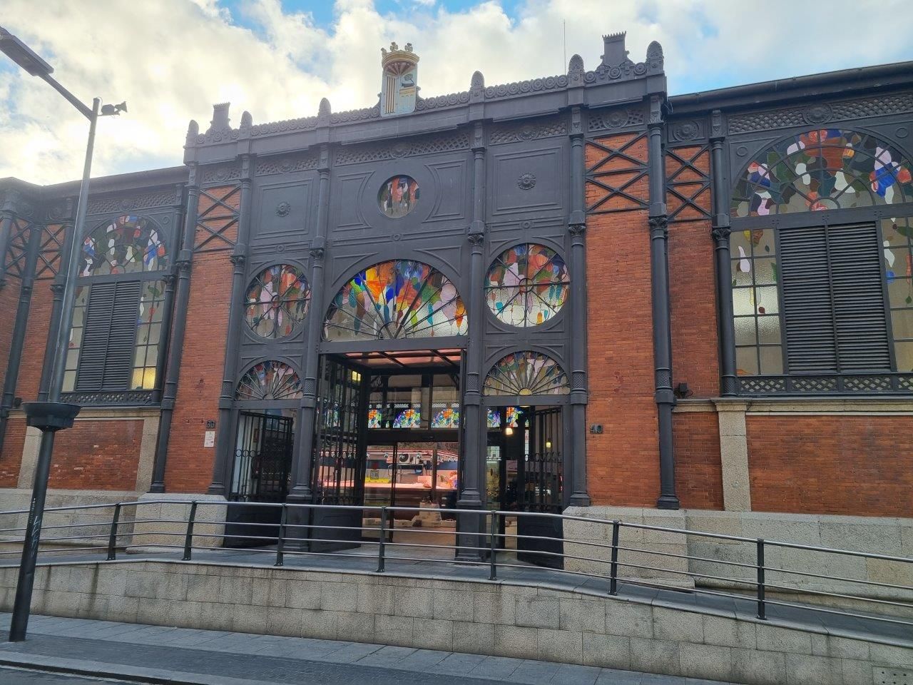 Salamanca Central Market – Schinken und Chorizo Himmel – Salamanca 04.05.23