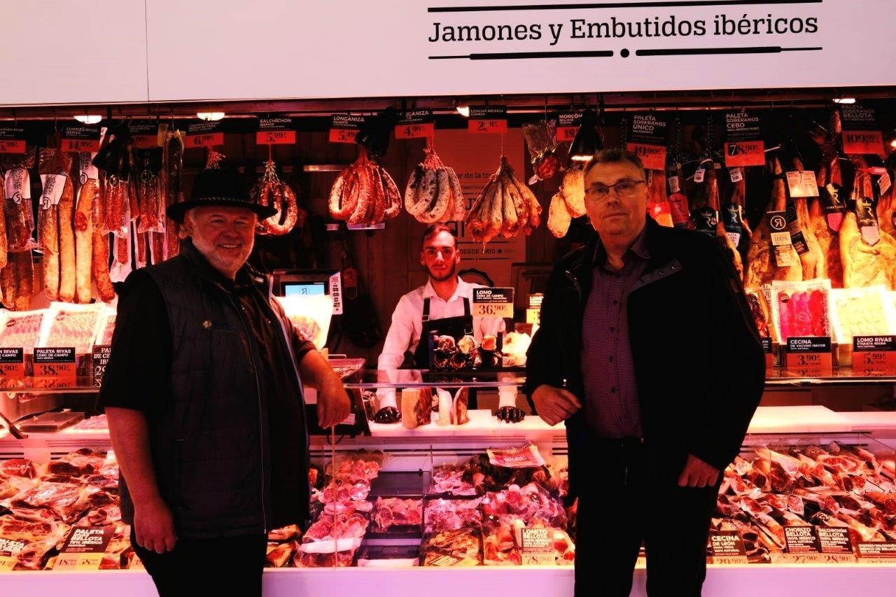 Salamanca Central Market – Schinken und Chorizo Himmel – Salamanca 04.05.23