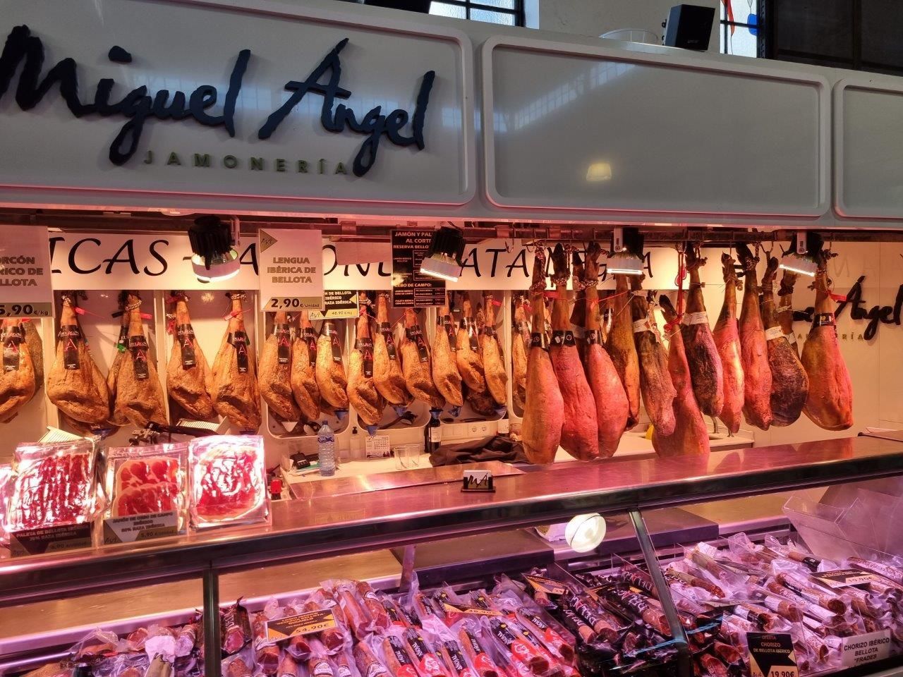 Salamanca Central Market – Schinken und Chorizo Himmel – Salamanca 04.05.23