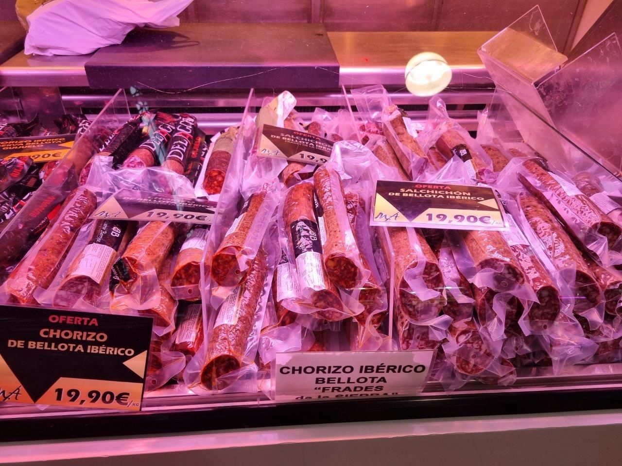 Salamanca Central Market – Schinken und Chorizo Himmel – Salamanca 04.05.23