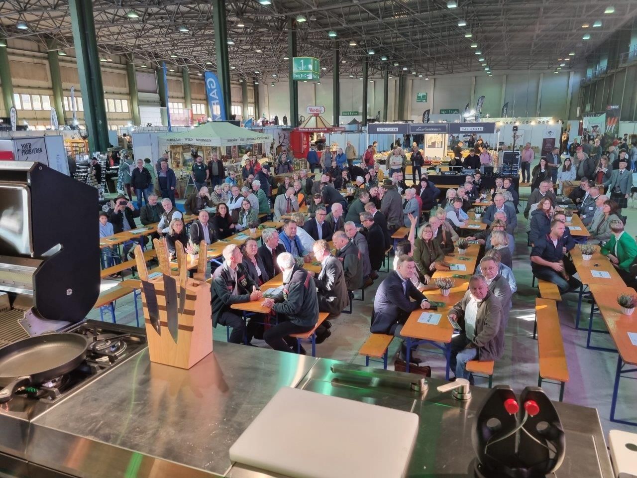 Jagd & Angeln – Bühnenshow mit Wild Total – Reh - Wildschwein – Muffel – Leipzig 06. – 08.10.23