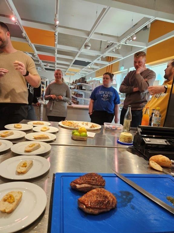 Food Akademie Neuwied - Weiterbildung zu Fleischthemen - Betriebswirte des Handels - Neuwied 22.04.24