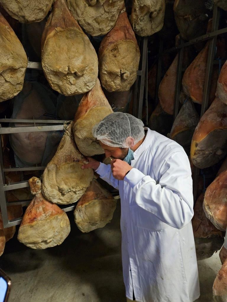 Jambon-de-Bayonne - Besuch der Produktion mit Fach Pressekollegen - Arzacq-Arraziguet 22.05.24