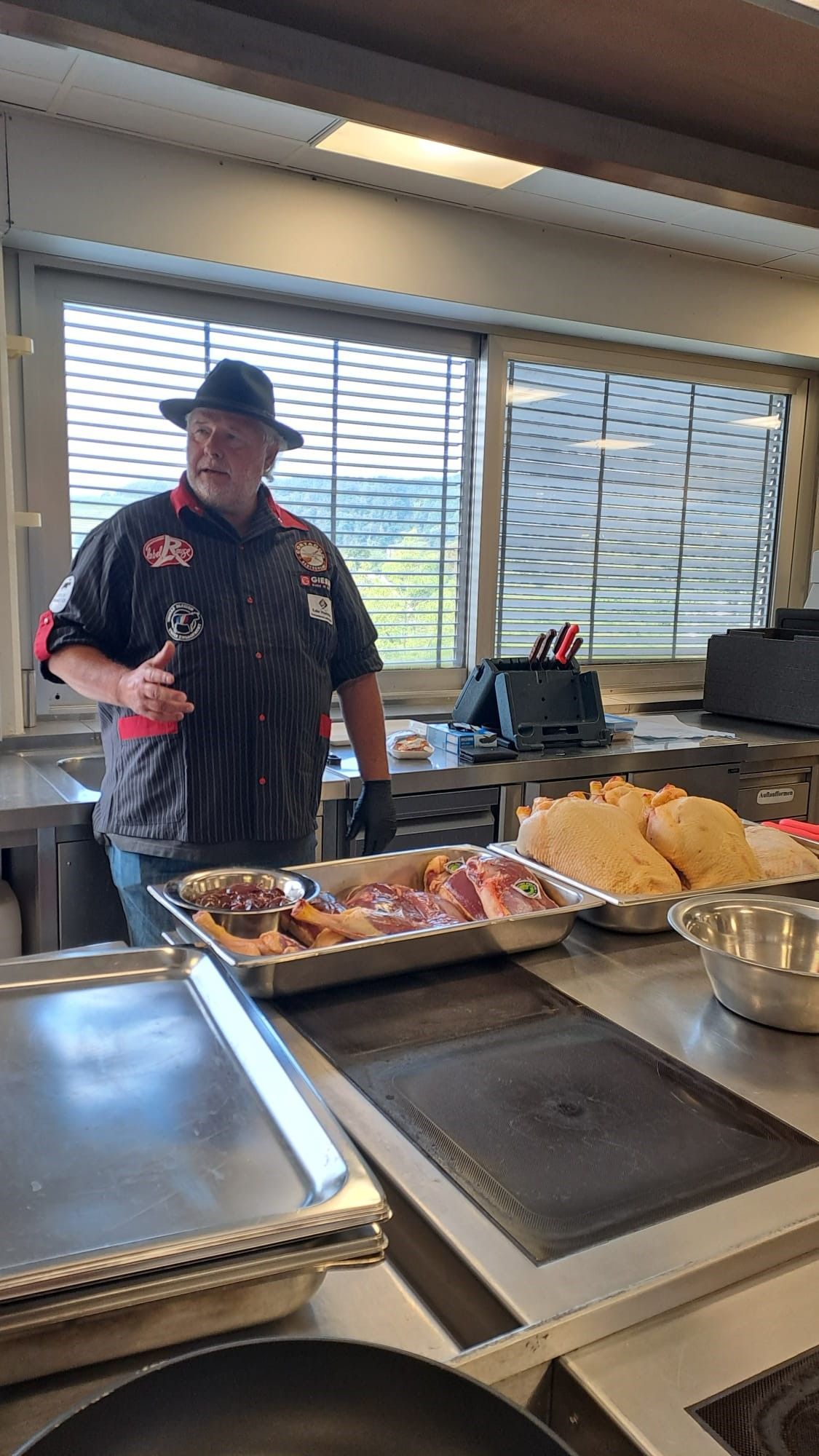 Die frz. Barbarie Ente zu Gast - Köche Oberstufe - Julius Wegeler Schule - Koblenz 10.09.24