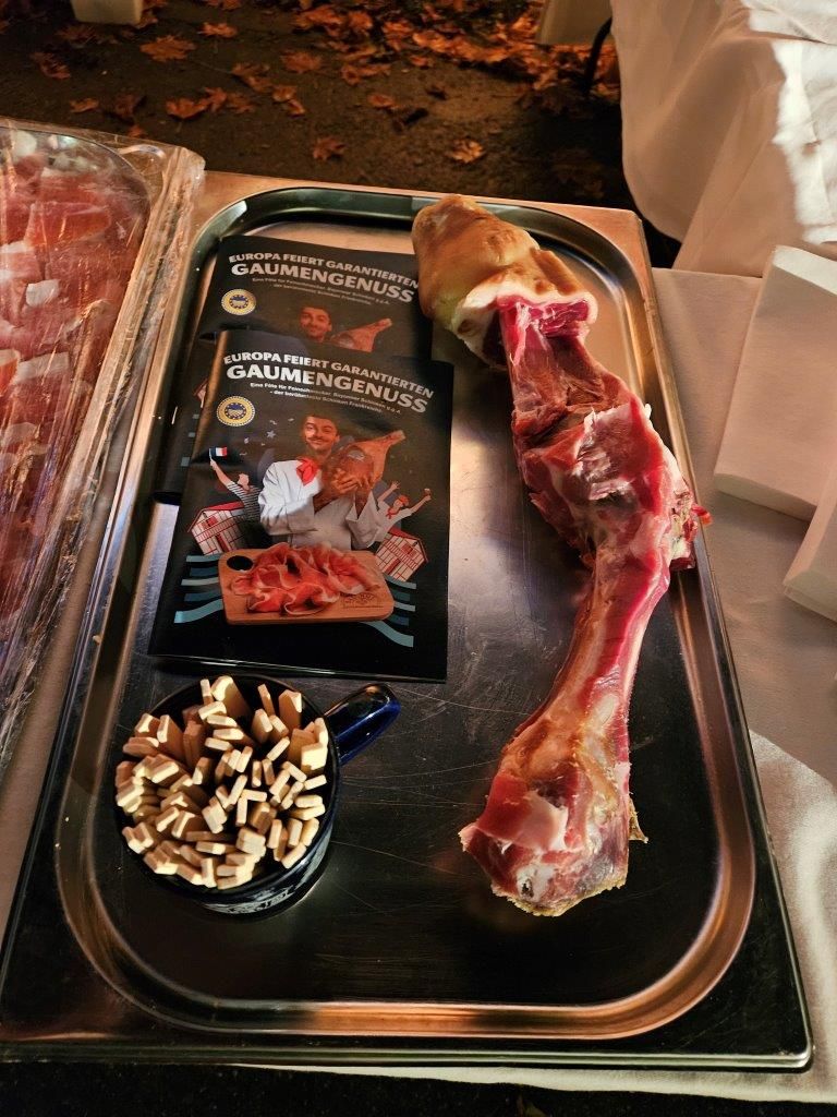 BBQ Wintergrillen im Rahmen des DFK - mit Bayonner Schinken Tapas Hofgut Laubenheimer Höhe - Mainz 26.11.24