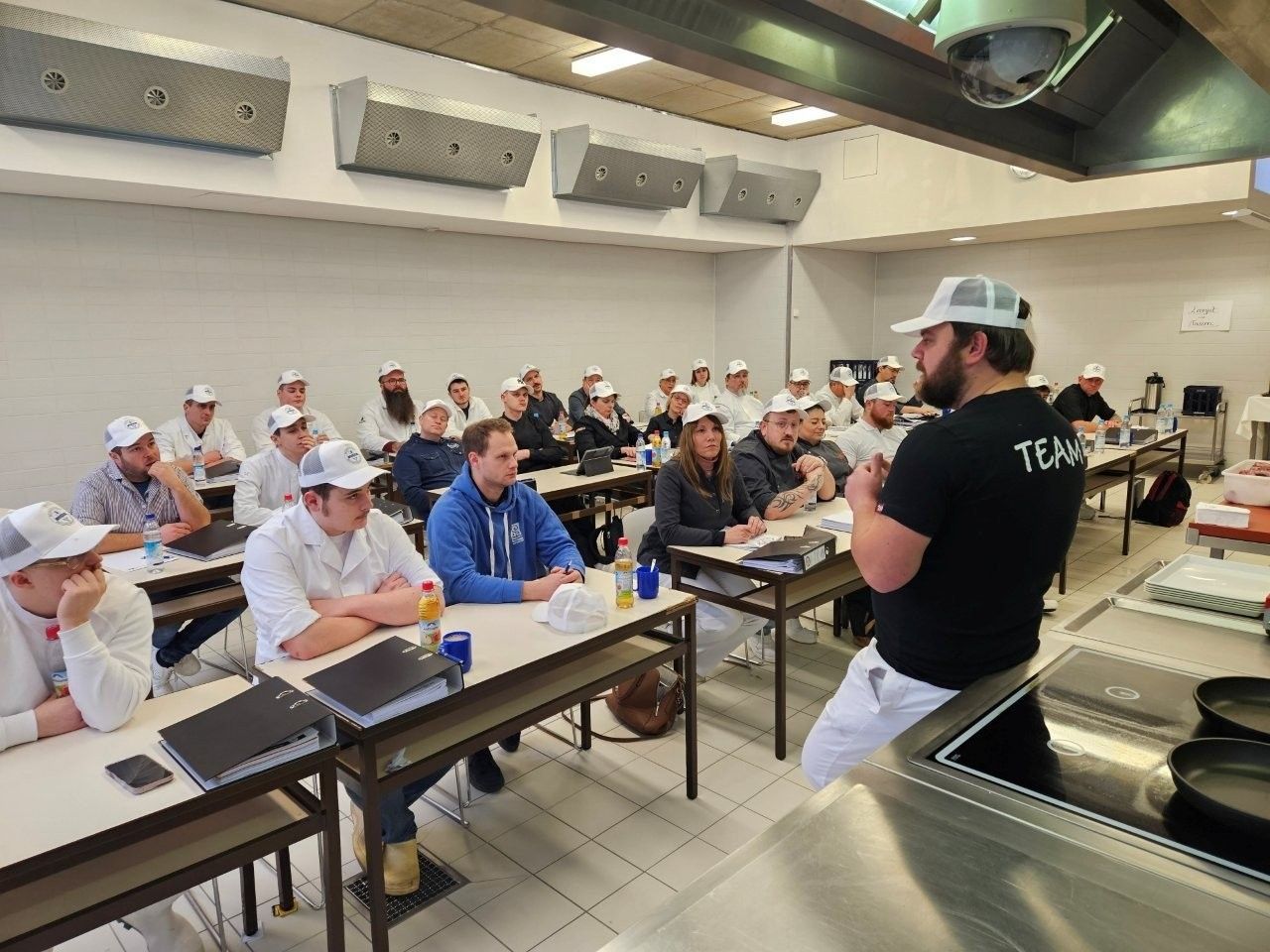 Referent spricht vor Schulungsteilnehmern